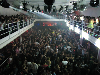 Bubu Lounge: Em primeiro lugar a sua diversão!